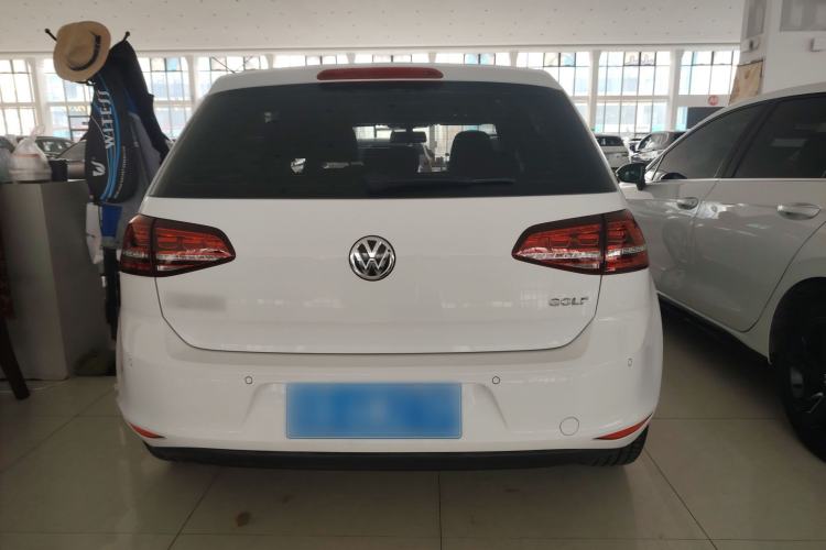 Used Volkswagen Golf 2017 1.6L Automatic Comfort Million-Vehicle Anniversary Edition Exterior 4
