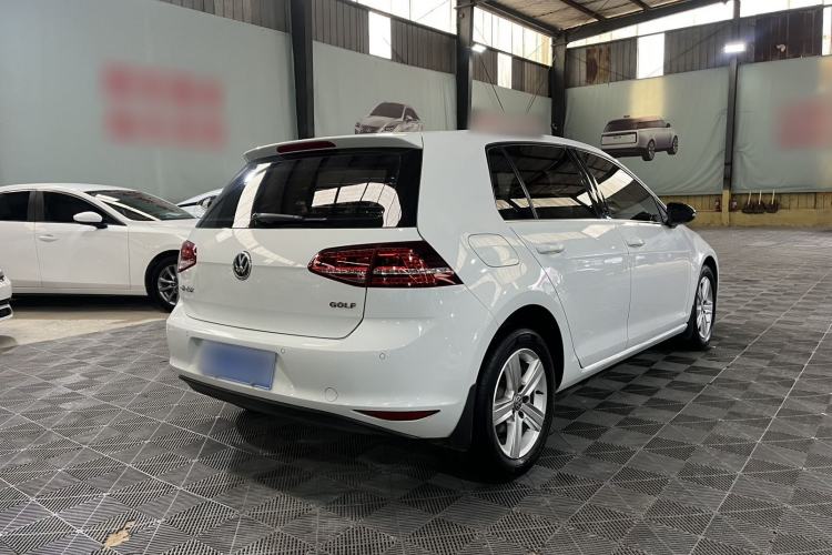 Used Volkswagen Golf 2017 1.6L Automatic Comfort Million-Vehicle Anniversary Edition Exterior 5