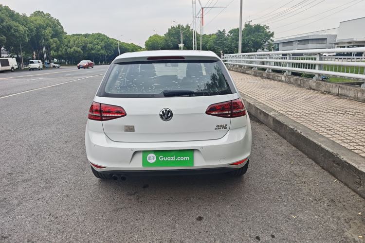 Used Volkswagen Golf 2017 230TSI Automatic Comfort Edition – Celebrating Milestone of One Million Units Exterior 5
