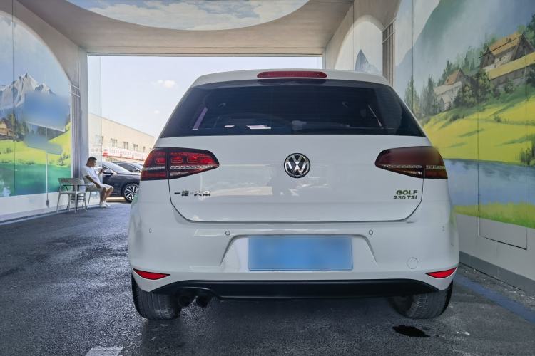 Used Volkswagen Golf 2017 230TSI Automatic Comfort Edition – Celebrating Milestone of One Million Units Exterior 5