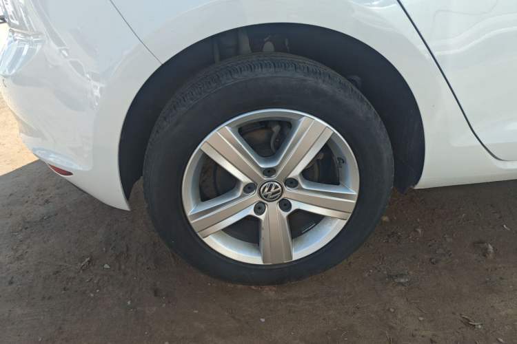 Used Volkswagen Golf 2017 230TSI Manual Comfort Edition – Celebrating Milestone of One Million Units Exterior 5