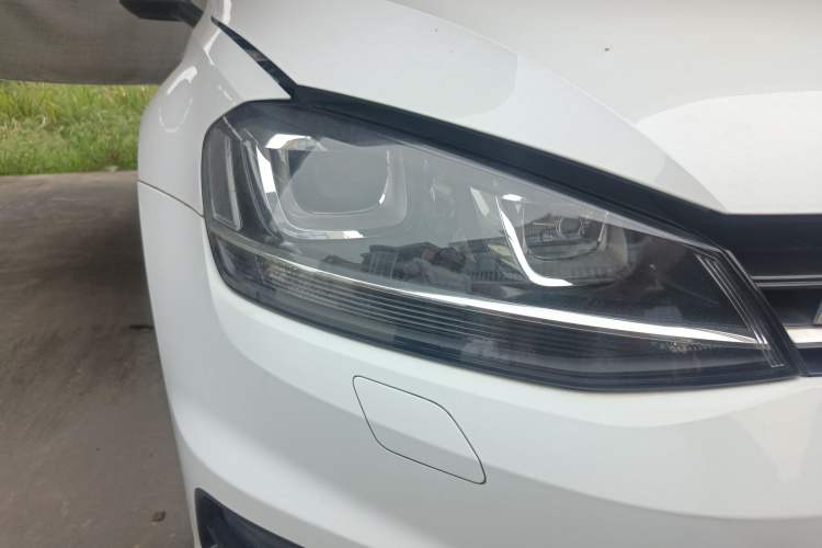 Used Volkswagen Golf 2017 280TSI Automatic R-Line Million-Vehicle Commemorative Edition Exterior 6