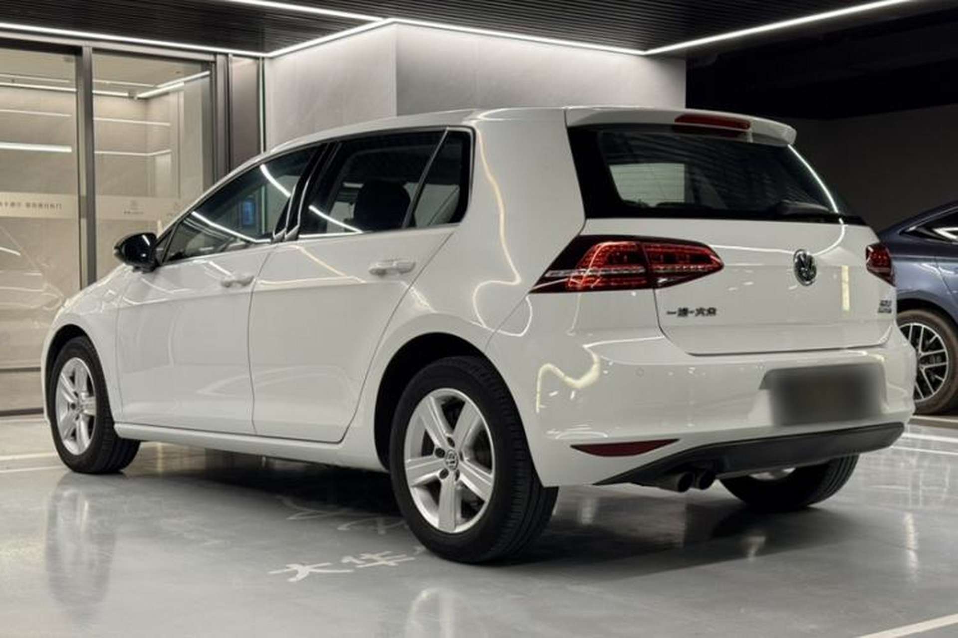 Used Volkswagen Golf 2017 230TSI Automatic Comfort Edition – Celebrating Milestone of One Million Units Exterior 6