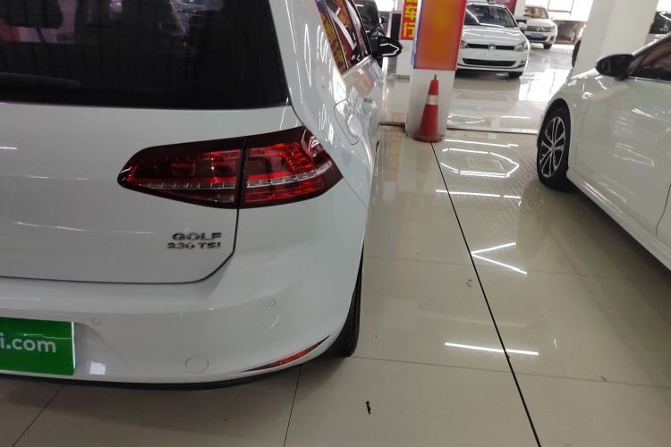 Used Volkswagen Golf 2017 230TSI Manual Comfort Edition – Celebrating Milestone of One Million Units Exterior 6