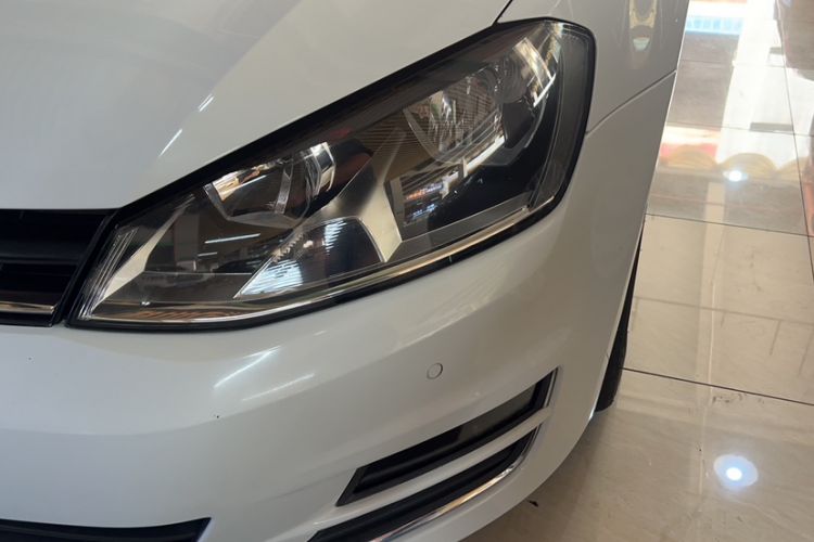 Used Volkswagen Golf 2017 230TSI Automatic Luxury Million-Vehicle Commemorative Edition Exterior 7