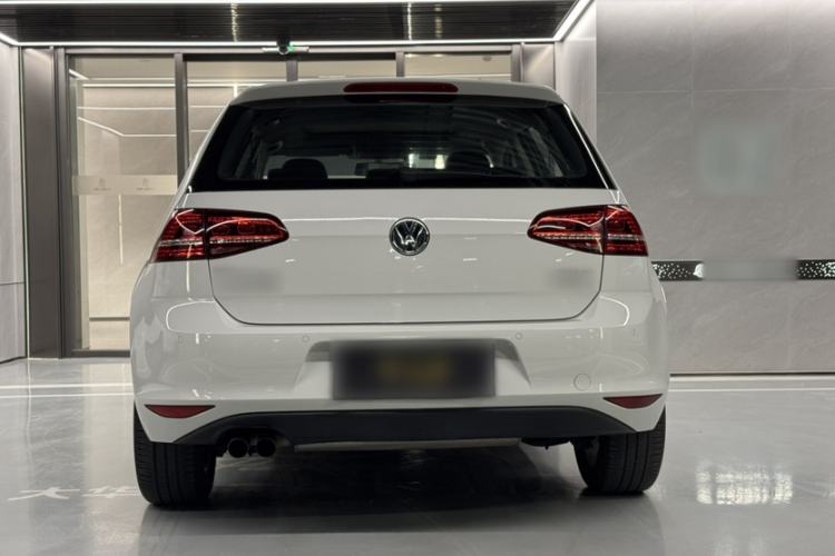 Used Volkswagen Golf 2017 230TSI Automatic Comfort Edition – Celebrating Milestone of One Million Units Exterior 8