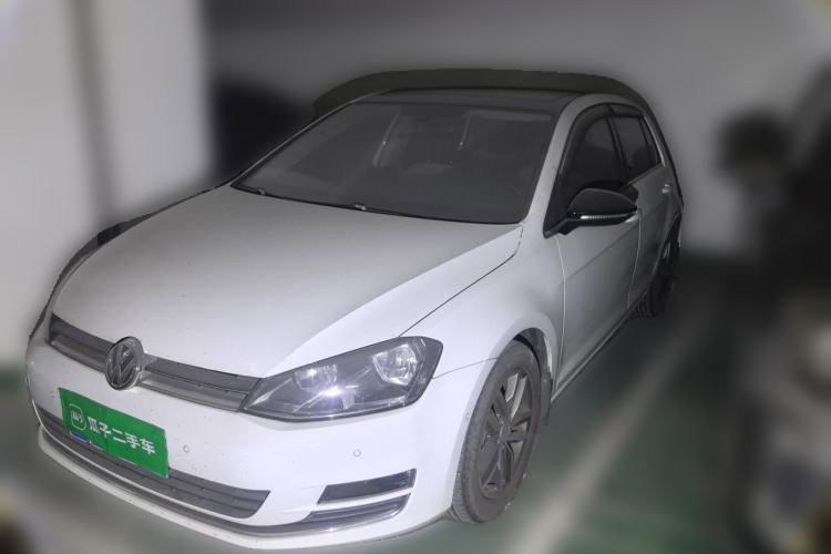 Used Volkswagen Golf 2017 230TSI Automatic Luxury Million-Vehicle Commemorative Edition Guazi used car, China used car export, Used car for sale, Used cars, Cheapest cars for sale