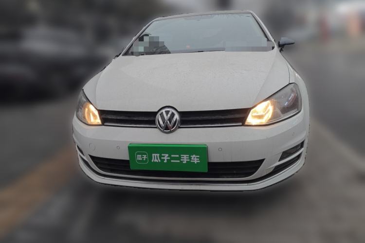 Used Volkswagen Golf 2017 1.6L Automatic Comfort Million-Vehicle Anniversary Edition Front