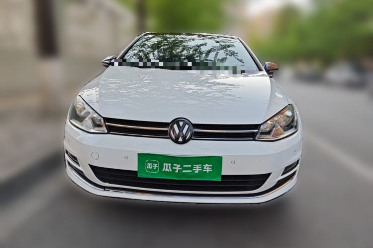 Used Volkswagen Golf 2017 230TSI Automatic Comfort Edition – Celebrating Milestone of One Million Units Front