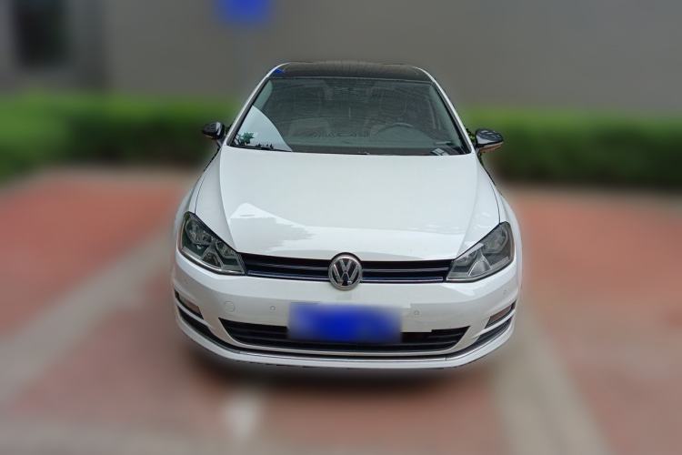 Used Volkswagen Golf 2017 230TSI Automatic Comfort Edition – Celebrating Milestone of One Million Units Front