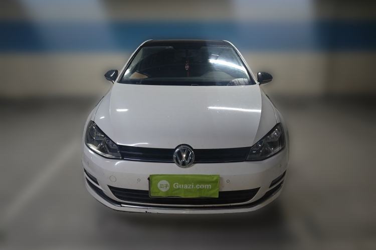 Used Volkswagen Golf 2017 1.6L Automatic Comfort Million-Vehicle Anniversary Edition Front