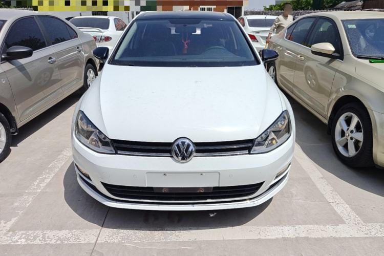 Used Volkswagen Golf 2017 230TSI Automatic Comfort Edition – Celebrating Milestone of One Million Units Front