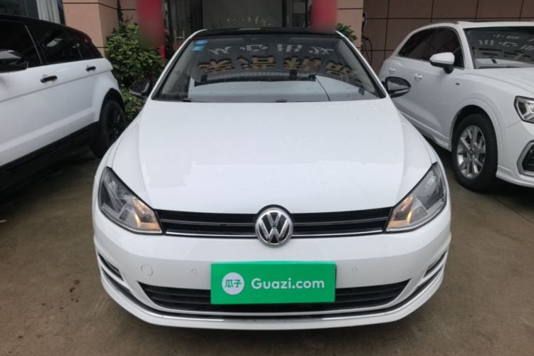 Used Volkswagen Golf 2017 230TSI Automatic Comfort Edition – Celebrating Milestone of One Million Units Front