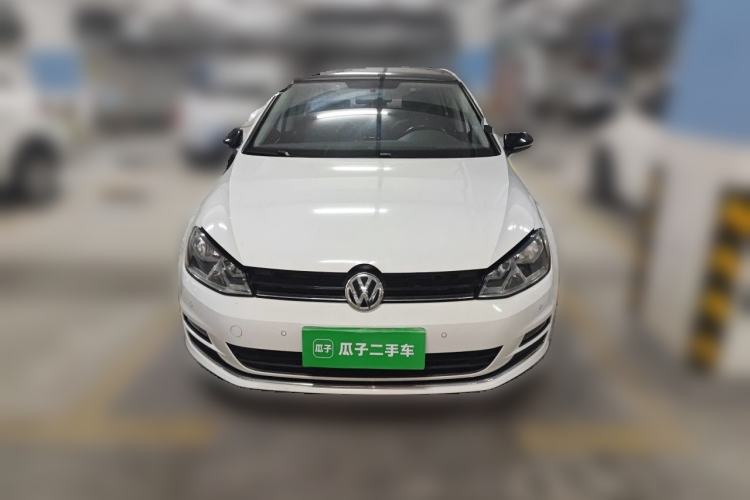 Used Volkswagen Golf 2017 1.6L Automatic Comfort Million-Vehicle Anniversary Edition Front