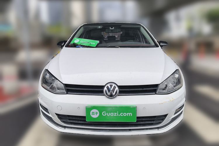 Used Volkswagen Golf 2017 230TSI Automatic Comfort Edition – Celebrating Milestone of One Million Units Front