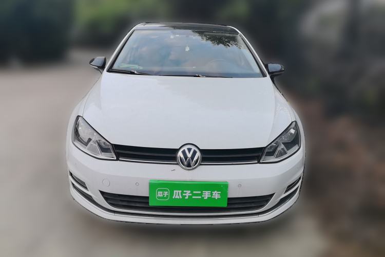 Used Volkswagen Golf 2017 1.6L Automatic Comfort Million-Vehicle Anniversary Edition Front