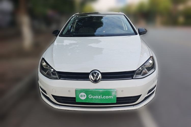 Used Volkswagen Golf 2017 1.6L Automatic Comfort Million-Vehicle Anniversary Edition Front
