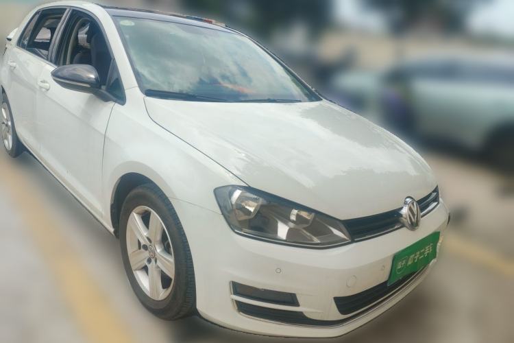 Used Volkswagen Golf 2017 230TSI Automatic Comfort Edition – Celebrating Milestone of One Million Units Front