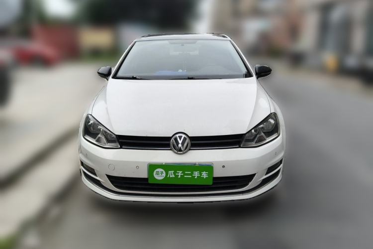 Used Volkswagen Golf 2017 1.6L Automatic Comfort Million-Vehicle Anniversary Edition Front