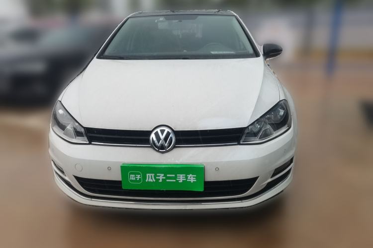 Used Volkswagen Golf 2017 1.6L Automatic Comfort Million-Vehicle Anniversary Edition Front