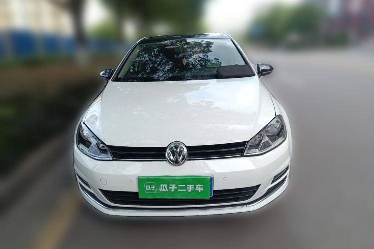 Used Volkswagen Golf 2017 230TSI Automatic Comfort Edition – Celebrating Milestone of One Million Units Front