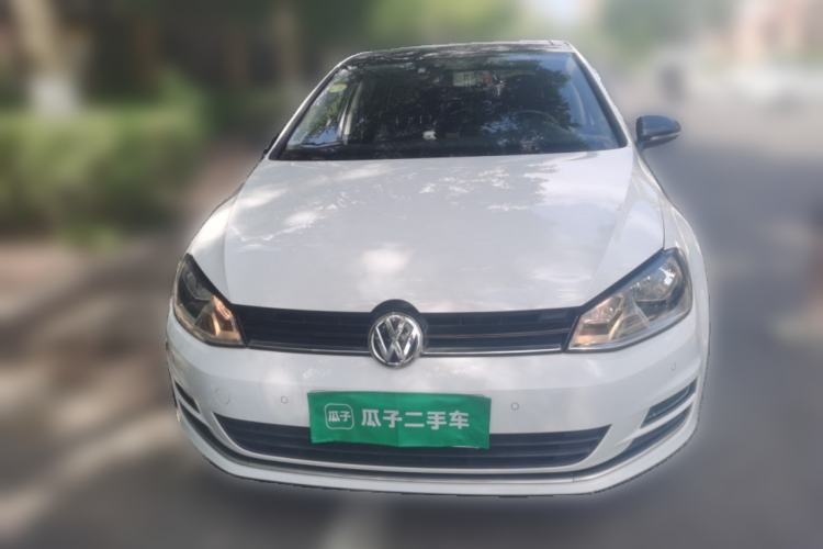 Used Volkswagen Golf 2017 1.6L Automatic Comfort Million-Vehicle Anniversary Edition Front