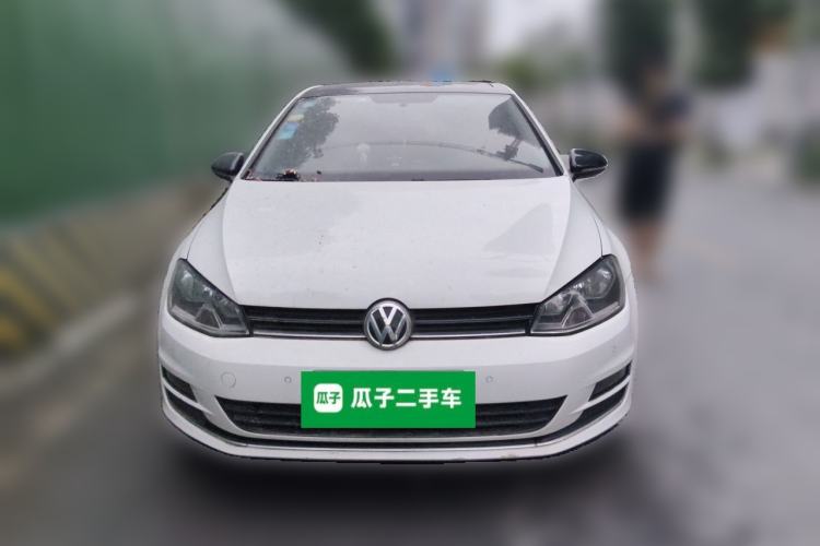 Used Volkswagen Golf 2017 230TSI Automatic Comfort Edition – Celebrating Milestone of One Million Units Front