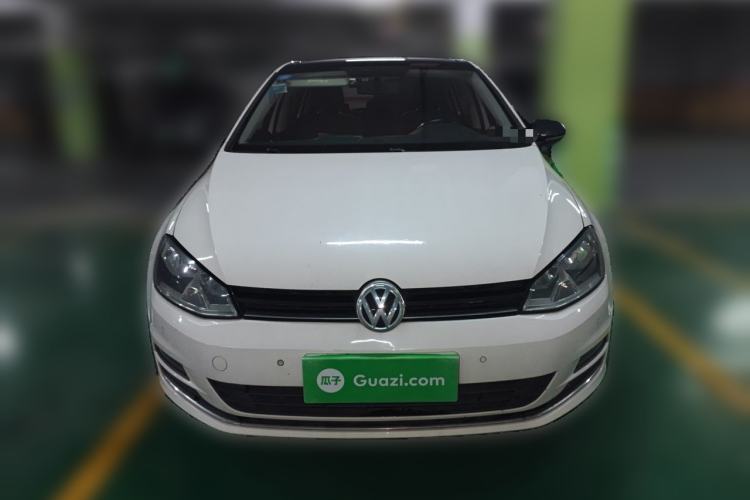 Used Volkswagen Golf 2017 230TSI Automatic Comfort Edition – Celebrating Milestone of One Million Units Front