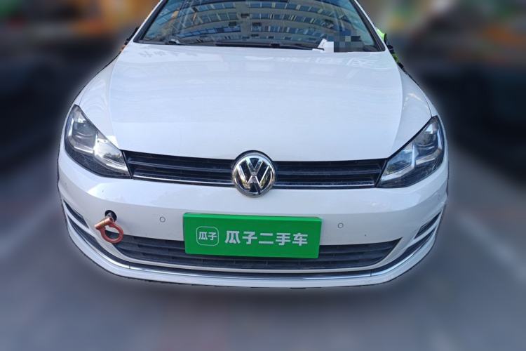 Used Volkswagen Golf 2017 230TSI Automatic Comfort Edition – Celebrating Milestone of One Million Units Front