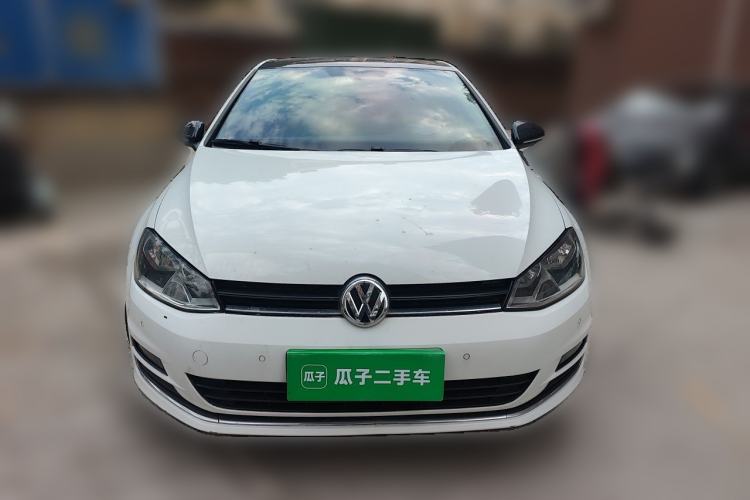 Used Volkswagen Golf 2017 1.6L Automatic Comfort Million-Vehicle Anniversary Edition Front