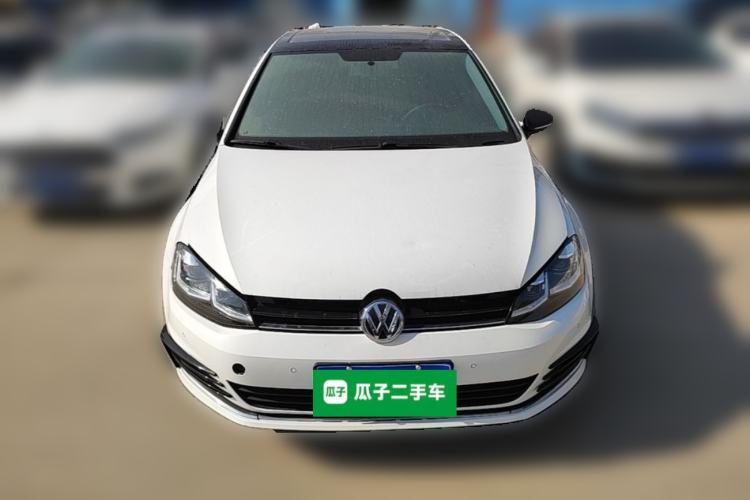 Used Volkswagen Golf 2017 1.6L Automatic Comfort Million-Vehicle Anniversary Edition Front