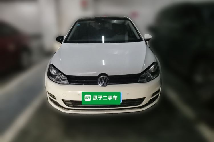 Used Volkswagen Golf 2017 1.6L Automatic Comfort Million-Vehicle Anniversary Edition Front