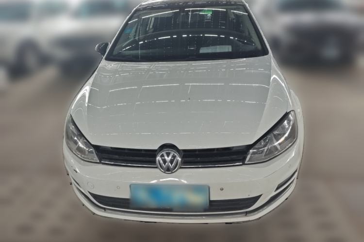 Used Volkswagen Golf 2017 230TSI Automatic Comfort Edition – Celebrating Milestone of One Million Units Front