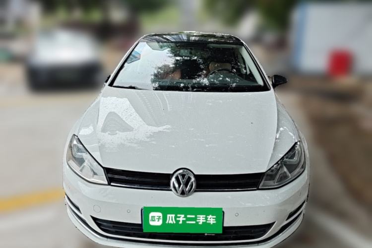 Used Volkswagen Golf 2017 1.6L Automatic Comfort Million-Vehicle Anniversary Edition Front