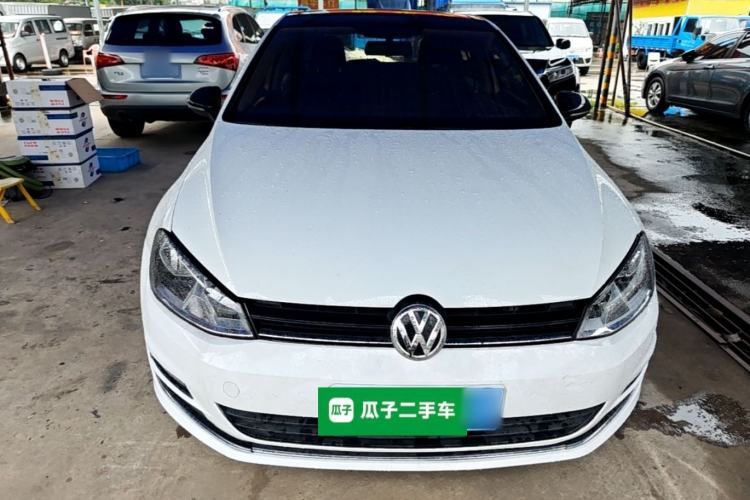 Used Volkswagen Golf 2017 230TSI Automatic Comfort Edition – Celebrating Milestone of One Million Units Front