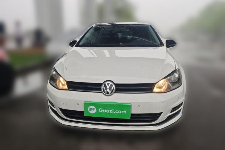 Used Volkswagen Golf 2017 230TSI Automatic Comfort Edition – Celebrating Milestone of One Million Units Front