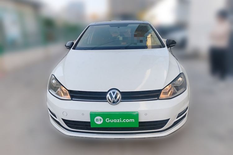 Used Volkswagen Golf 2017 230TSI Automatic Comfort Edition – Celebrating Milestone of One Million Units Front