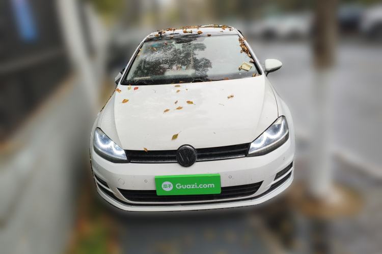 Used Volkswagen Golf 2017 1.6L Automatic Comfort Million-Vehicle Anniversary Edition Front