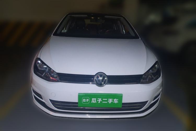 Used Volkswagen Golf 2017 1.6L Automatic Comfort Million-Vehicle Anniversary Edition Front