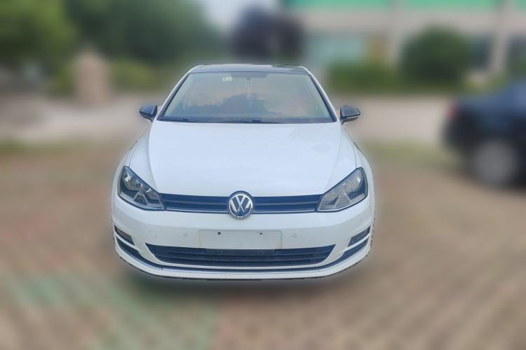 Used Volkswagen Golf 2017 230TSI Automatic Comfort Edition – Celebrating Milestone of One Million Units Front