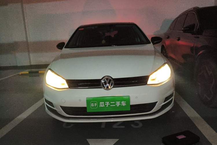 Used Volkswagen Golf 2017 230TSI Automatic Comfort Edition – Celebrating Milestone of One Million Units Front