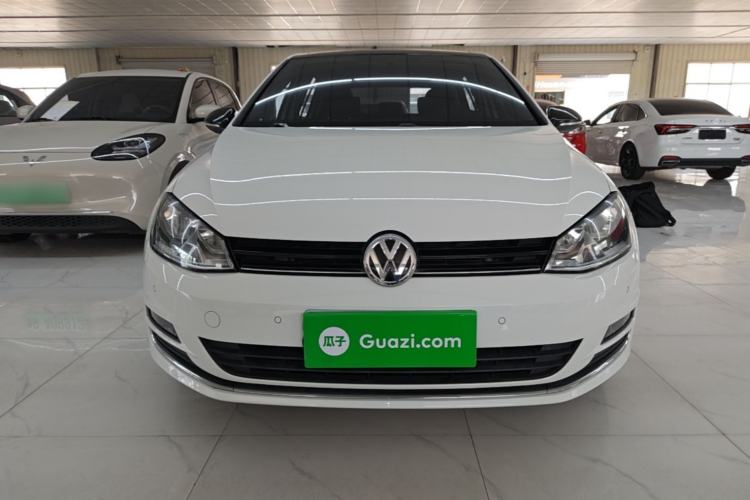 Used Volkswagen Golf 2017 1.6L Automatic Comfort Million-Vehicle Anniversary Edition Front