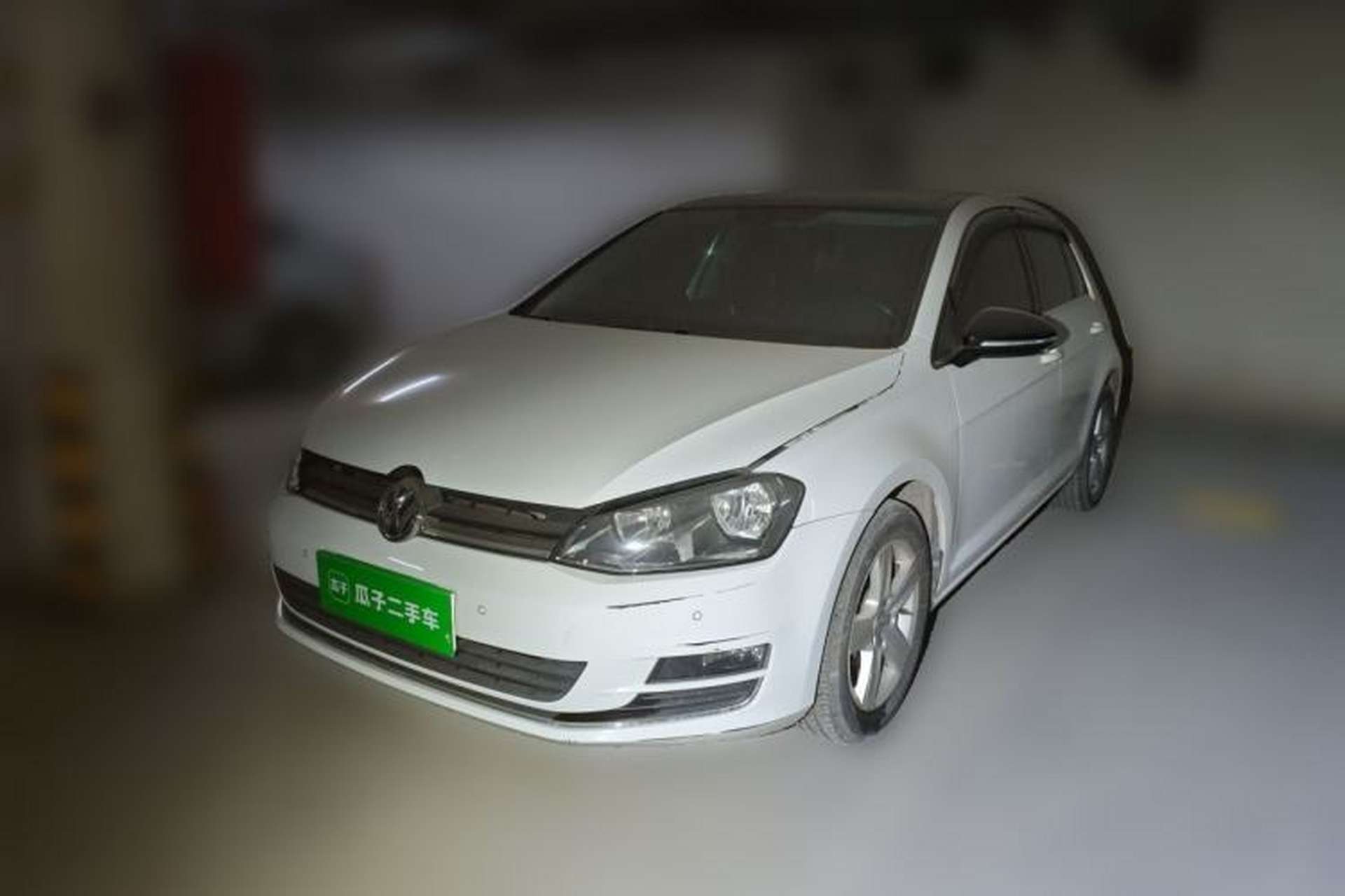 Used Volkswagen Golf 2017 1.6L Automatic Comfort Million-Vehicle Anniversary Edition Front Left 45 Deg