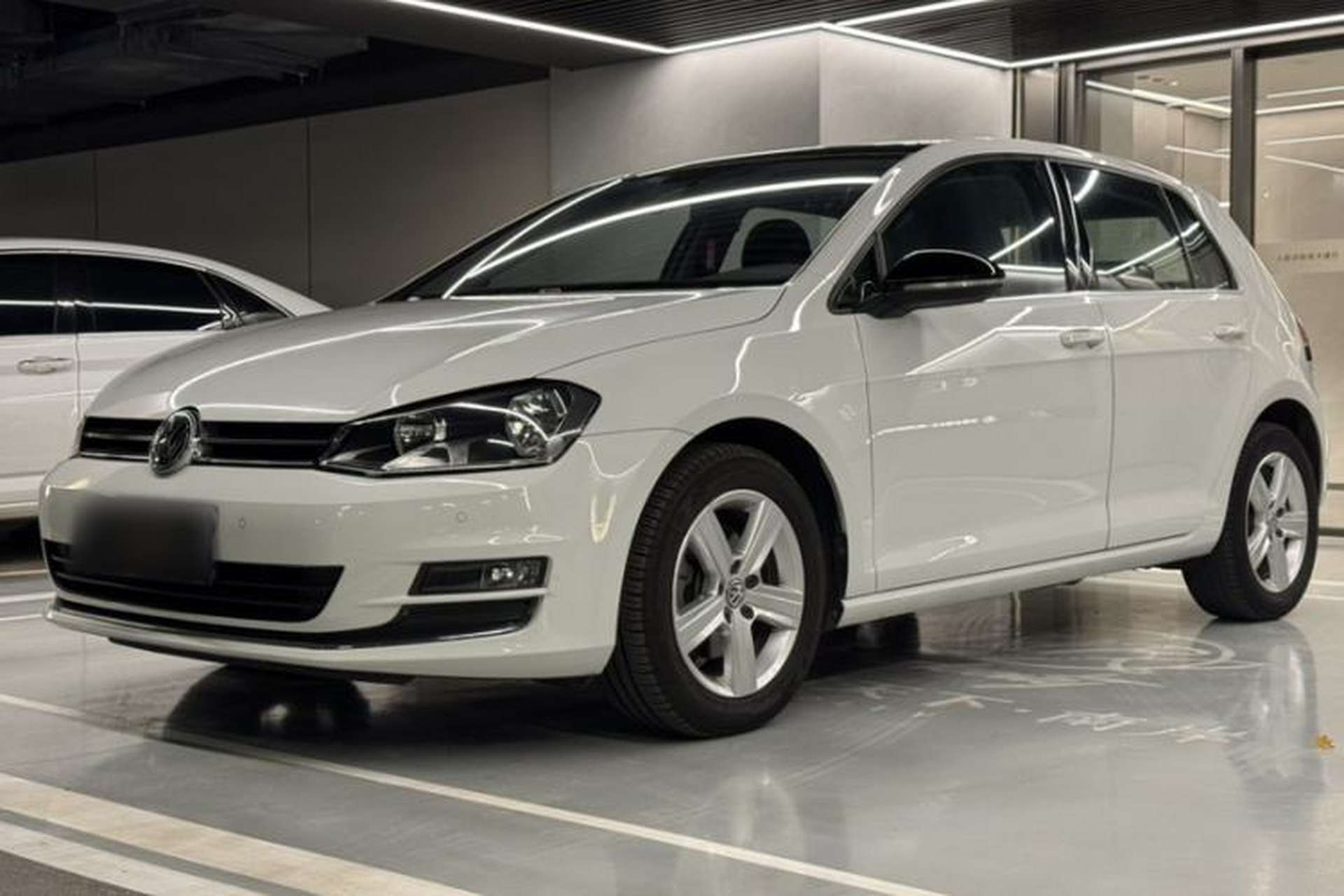 Used Volkswagen Golf 2017 230TSI Automatic Comfort Edition – Celebrating Milestone of One Million Units Front Left 45 Deg