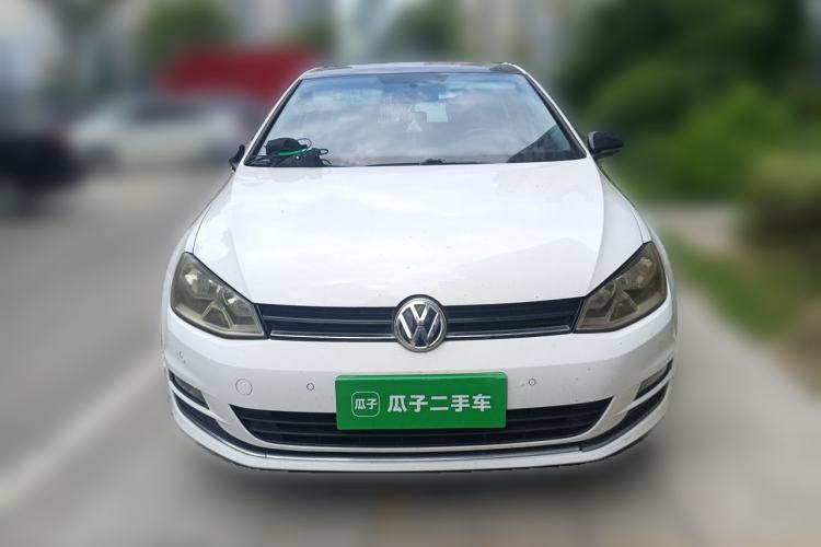 Used Volkswagen Golf 2017 1.6L Automatic Comfort Million-Vehicle Anniversary Edition Front