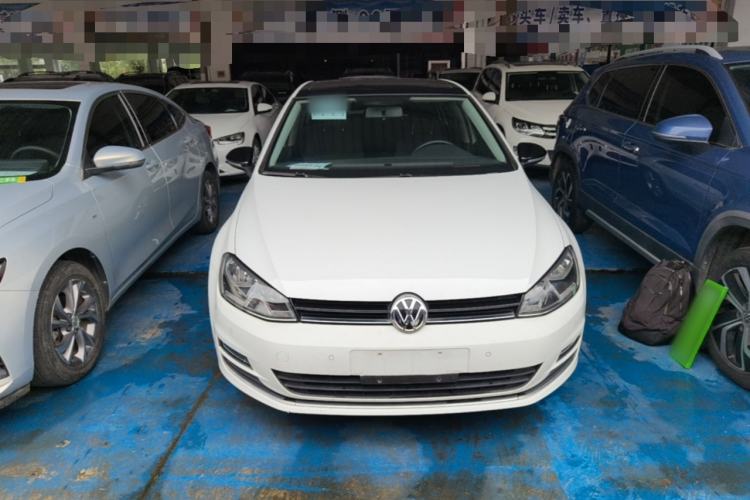 Used Volkswagen Golf 2017 1.6L Automatic Comfort Million-Vehicle Anniversary Edition Front