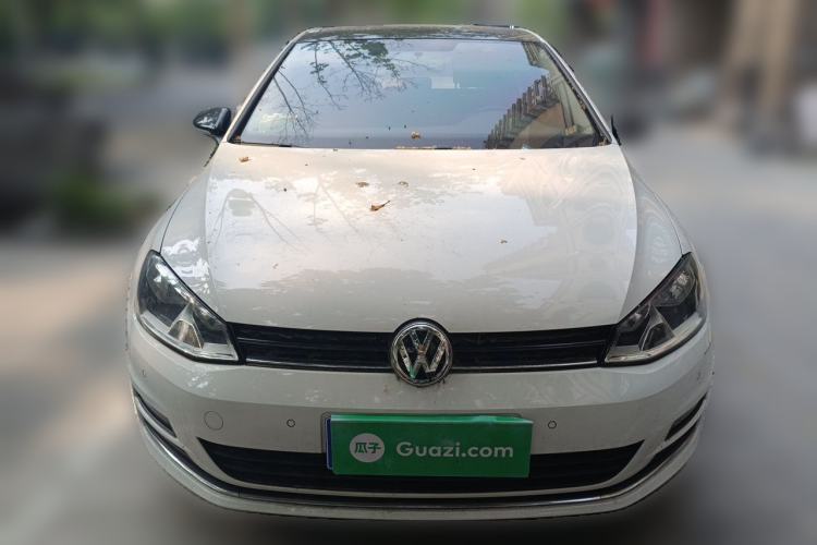 Used Volkswagen Golf 2017 1.6L Automatic Comfort Million-Vehicle Anniversary Edition Front