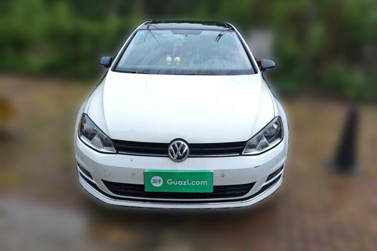 Used Volkswagen Golf 2017 230TSI Automatic Comfort Edition – Celebrating Milestone of One Million Units Front