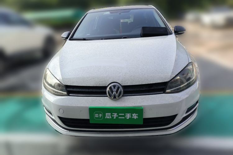 Used Volkswagen Golf 2017 230TSI Automatic Comfort Edition – Celebrating Milestone of One Million Units Front