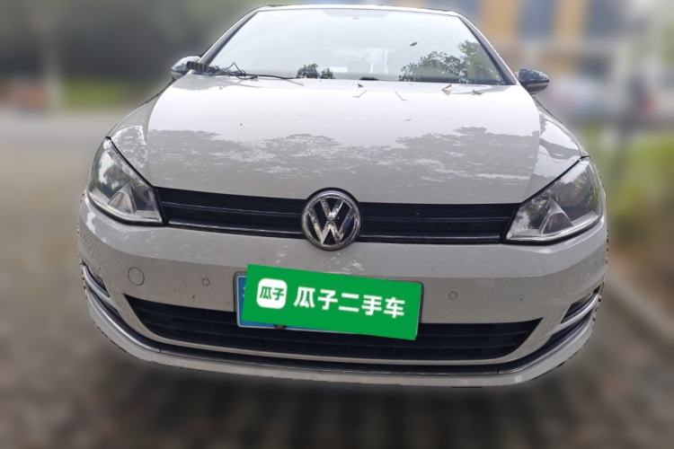 Used Volkswagen Golf 2017 1.6L Automatic Comfort Million-Vehicle Anniversary Edition Front